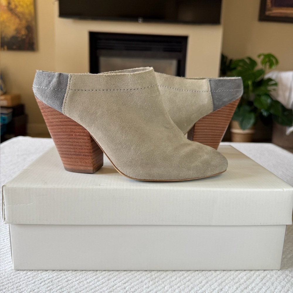 Anthropologie Miss Albright Gray Suede Leather Women's Booties Shooties EUC